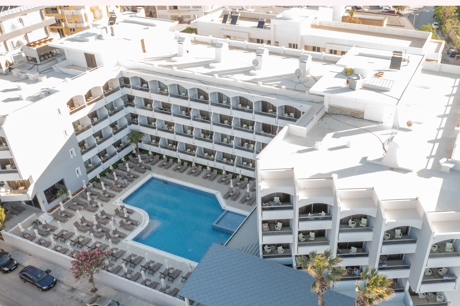 7 Palms Hotel Apartments