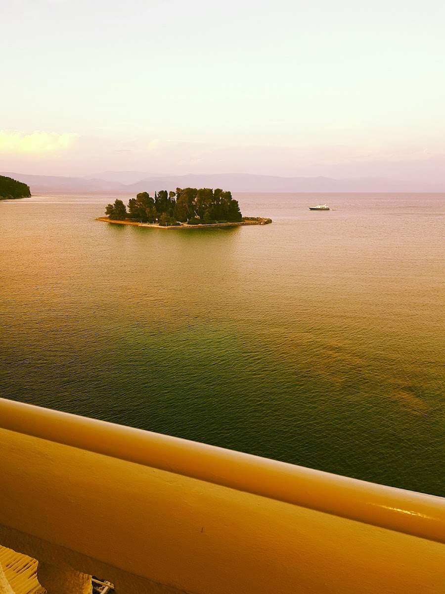 Achillion Luxury Corfu Villa & Suites