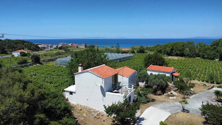 Adreas' seaside apartment