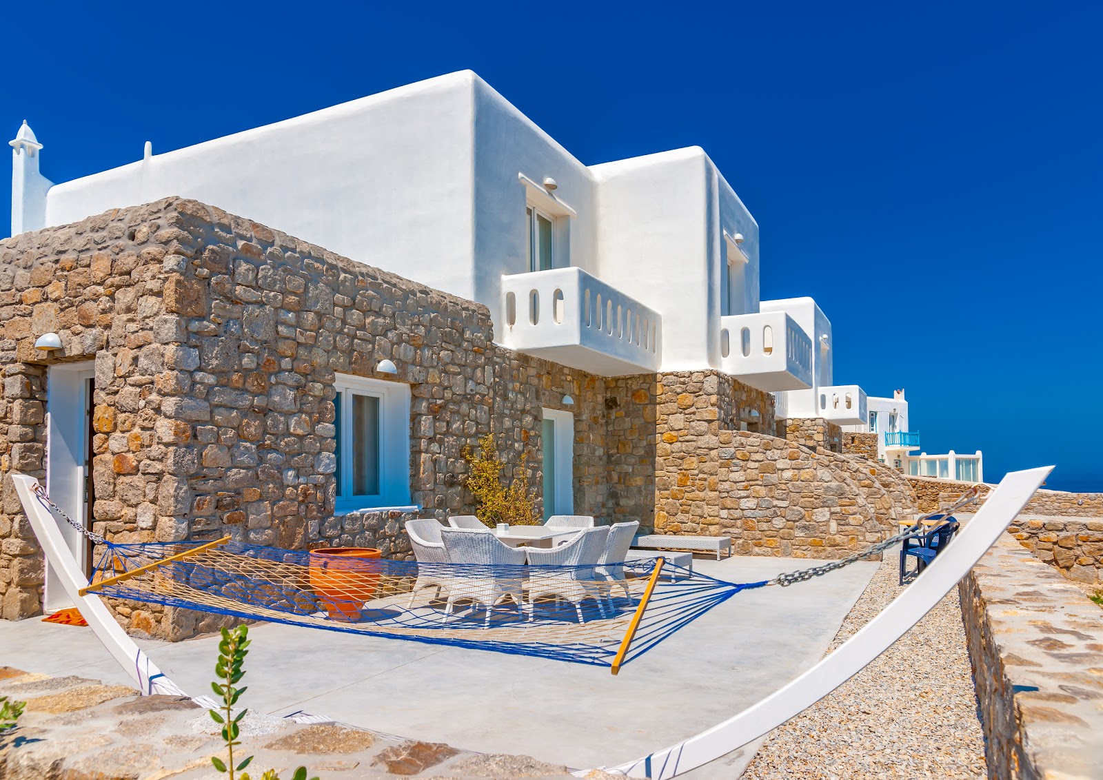 Akrotiraki Guesthouse