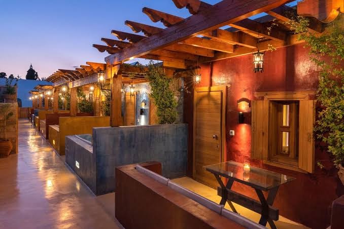 Ancient Knights Luxury Suites