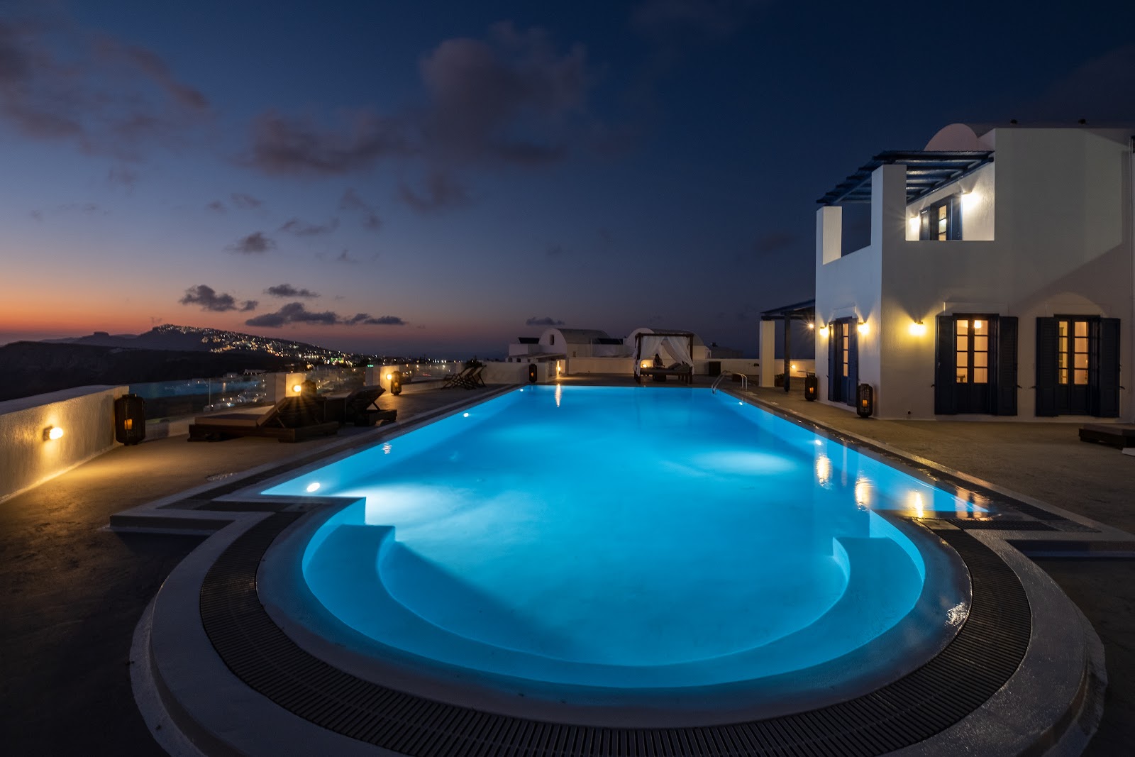 Apeiron Blue Santorini