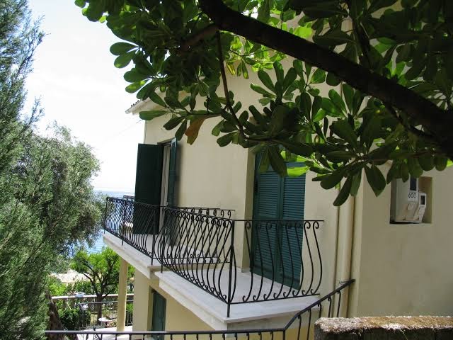 Avali, Mar-Bella Collection