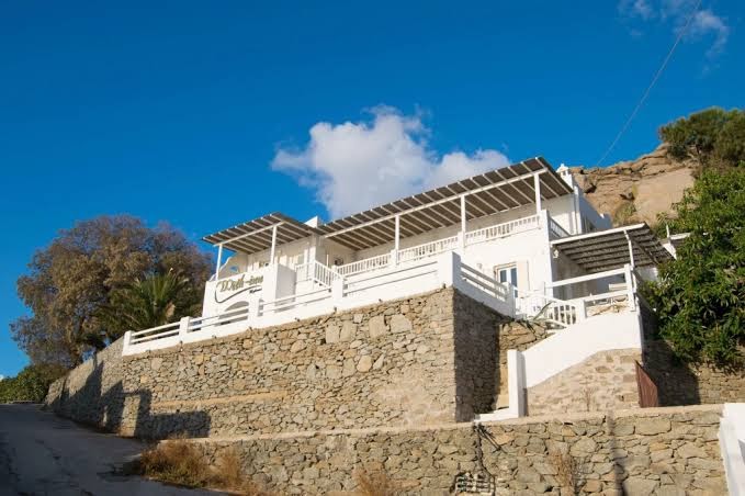 Avra Mykonos HOSPITALITY EXPERIENCE