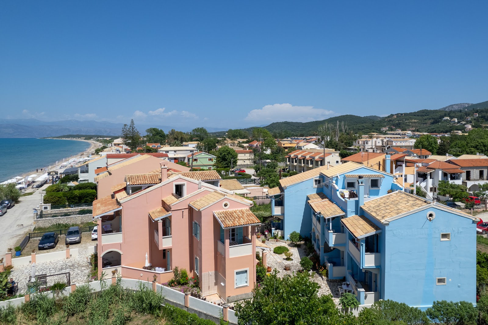 Babis Apartments & Studios Iremia