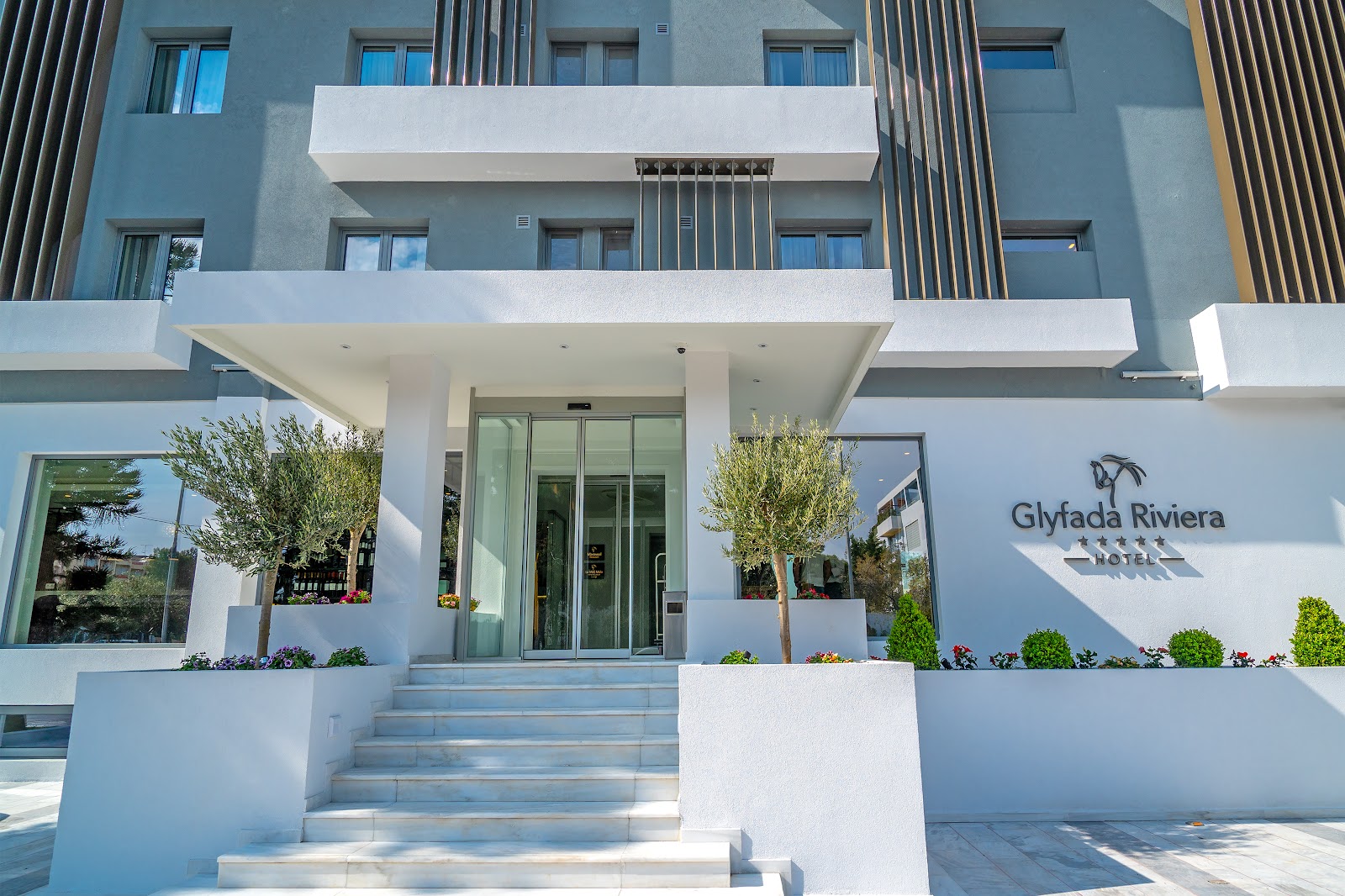 Cama Luxury Suites Glyfada