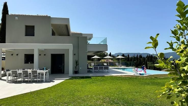 Castelia Luxury Villas