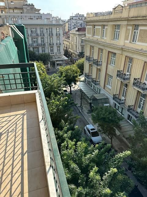 Center Deluxe studio