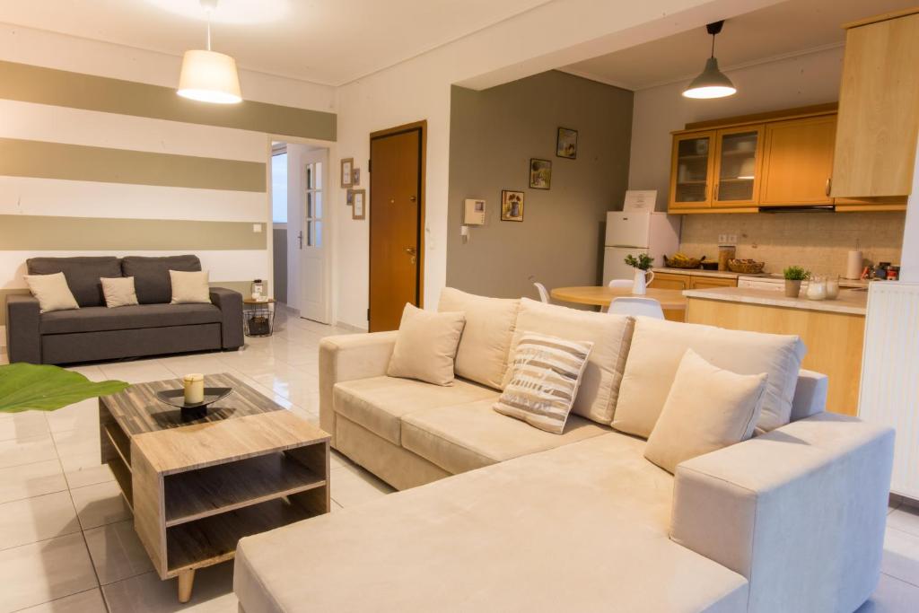 Cinema Zeus Studios - by Avelink