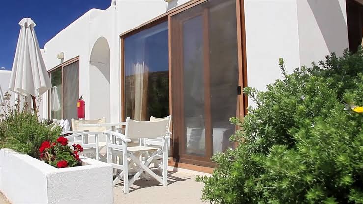 Dimitris Resort Hotel & Villa