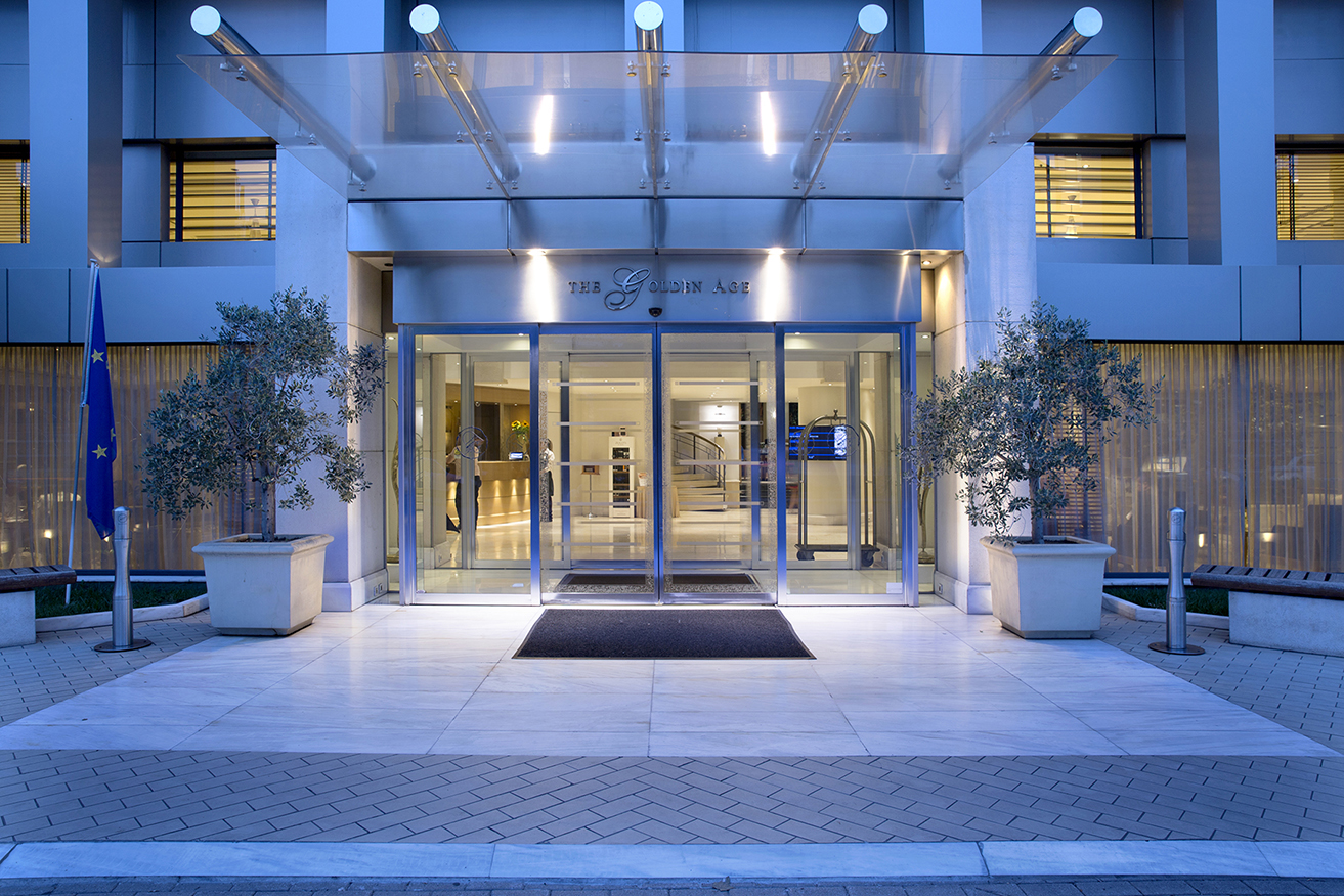 Divani Caravel Hotel