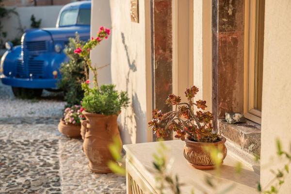 Elements Cozy Suites