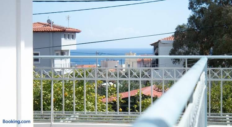 Emvi Apartments IV seaview near airport