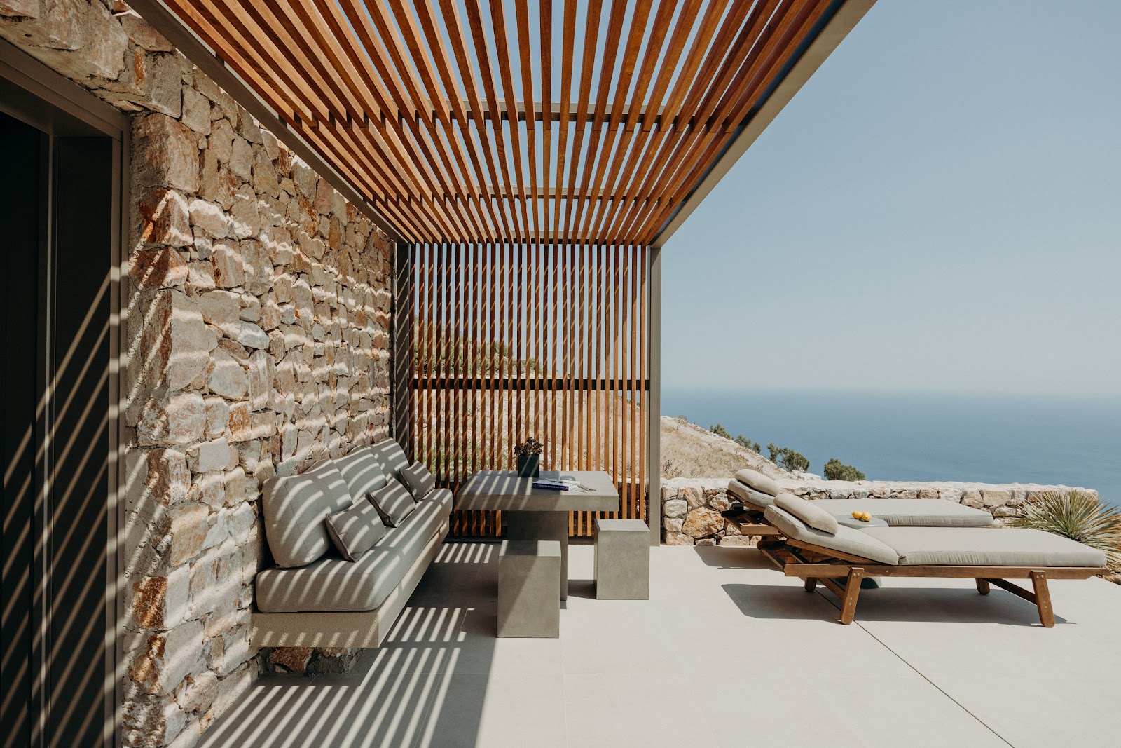 Enastron Suites Santorini