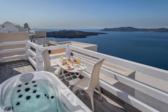 Firalia, Casa in Rock Suites