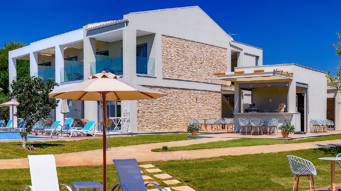 Hotel Kalamitsi Apartments