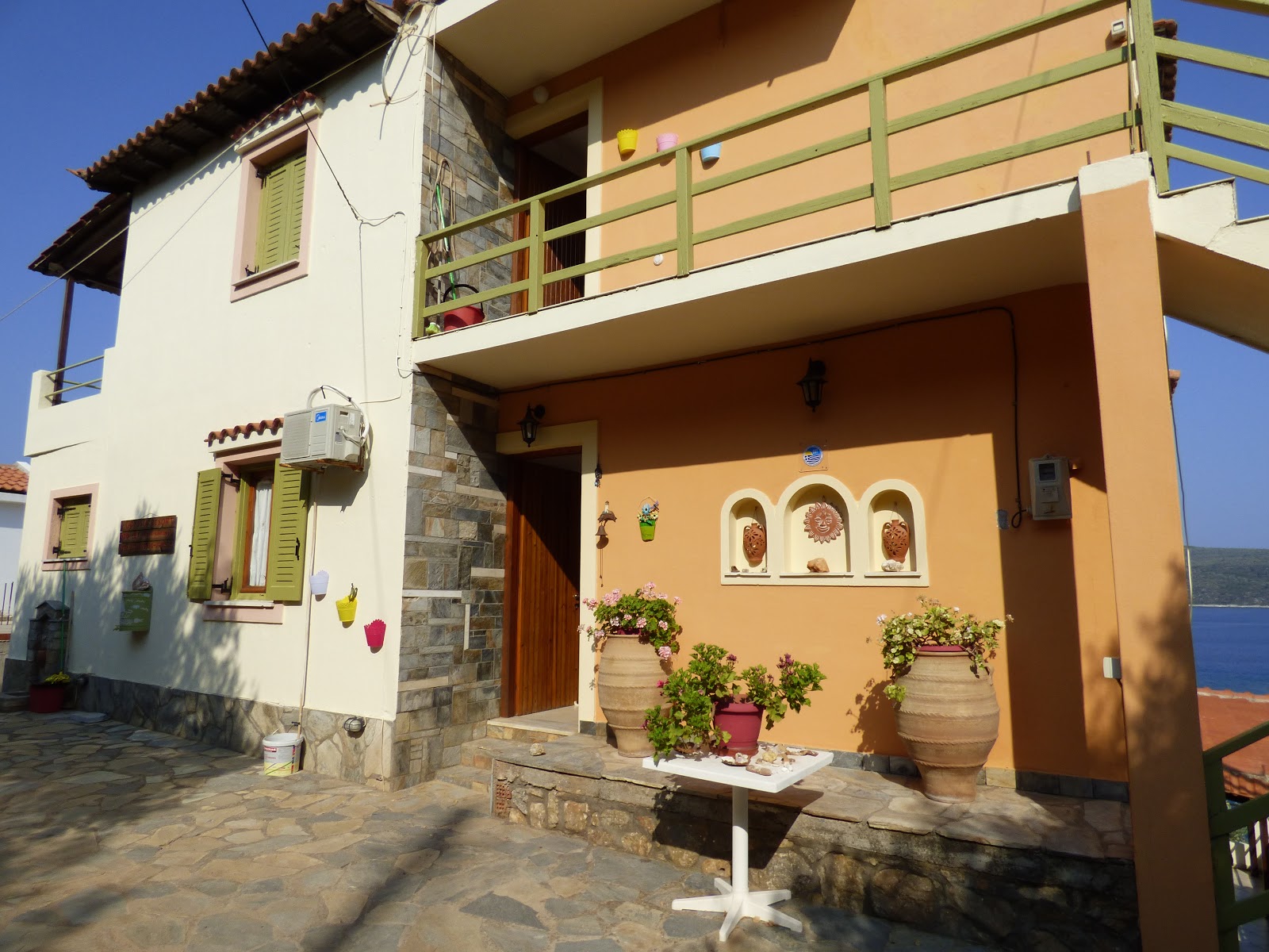 Ilya Suites By The Sea