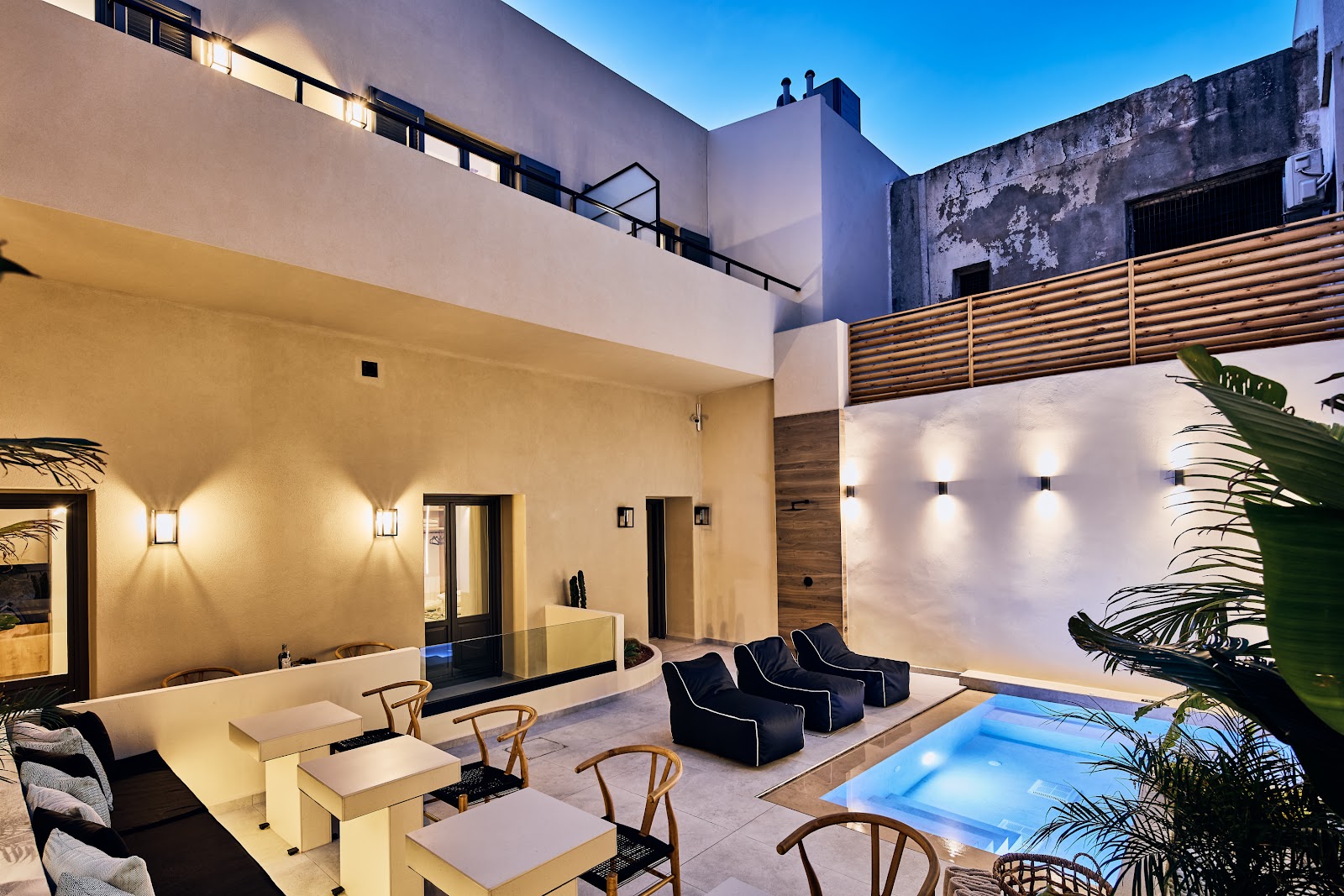 La Montre Luxury Boutique Suites