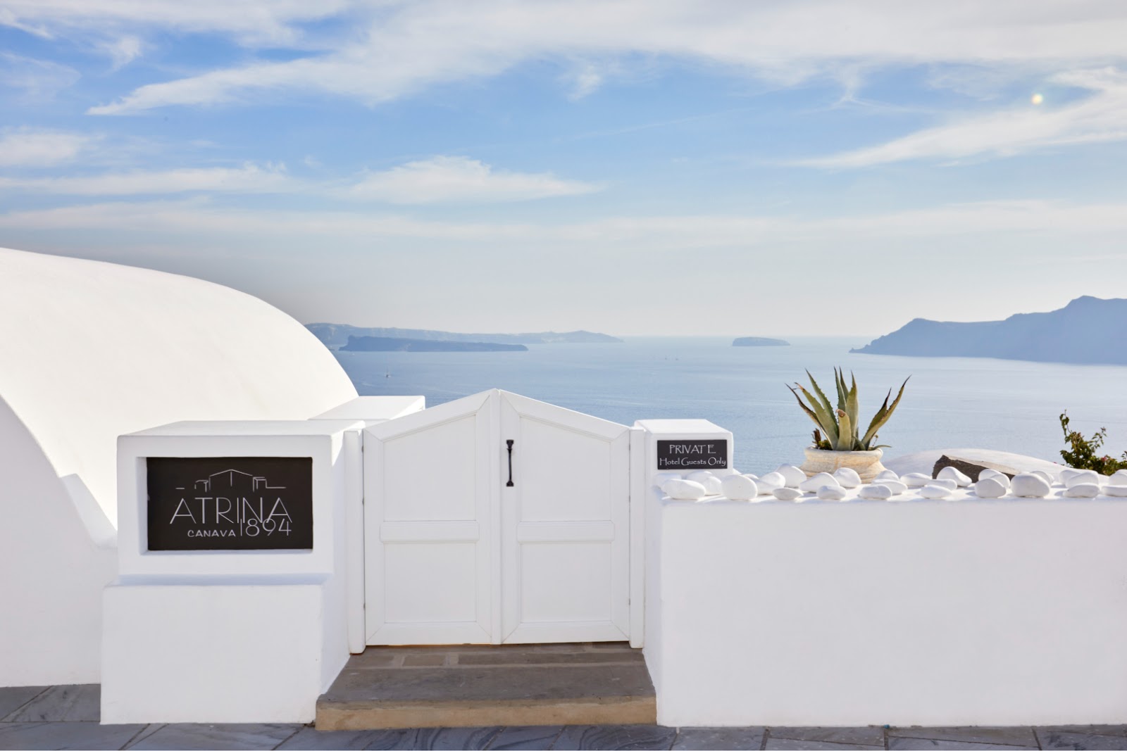 La Perla Villas and Suites