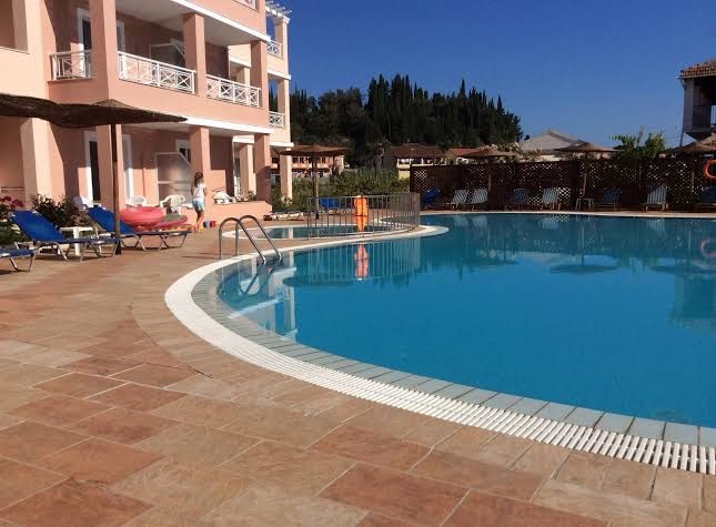 Legends Hotel & Apartments