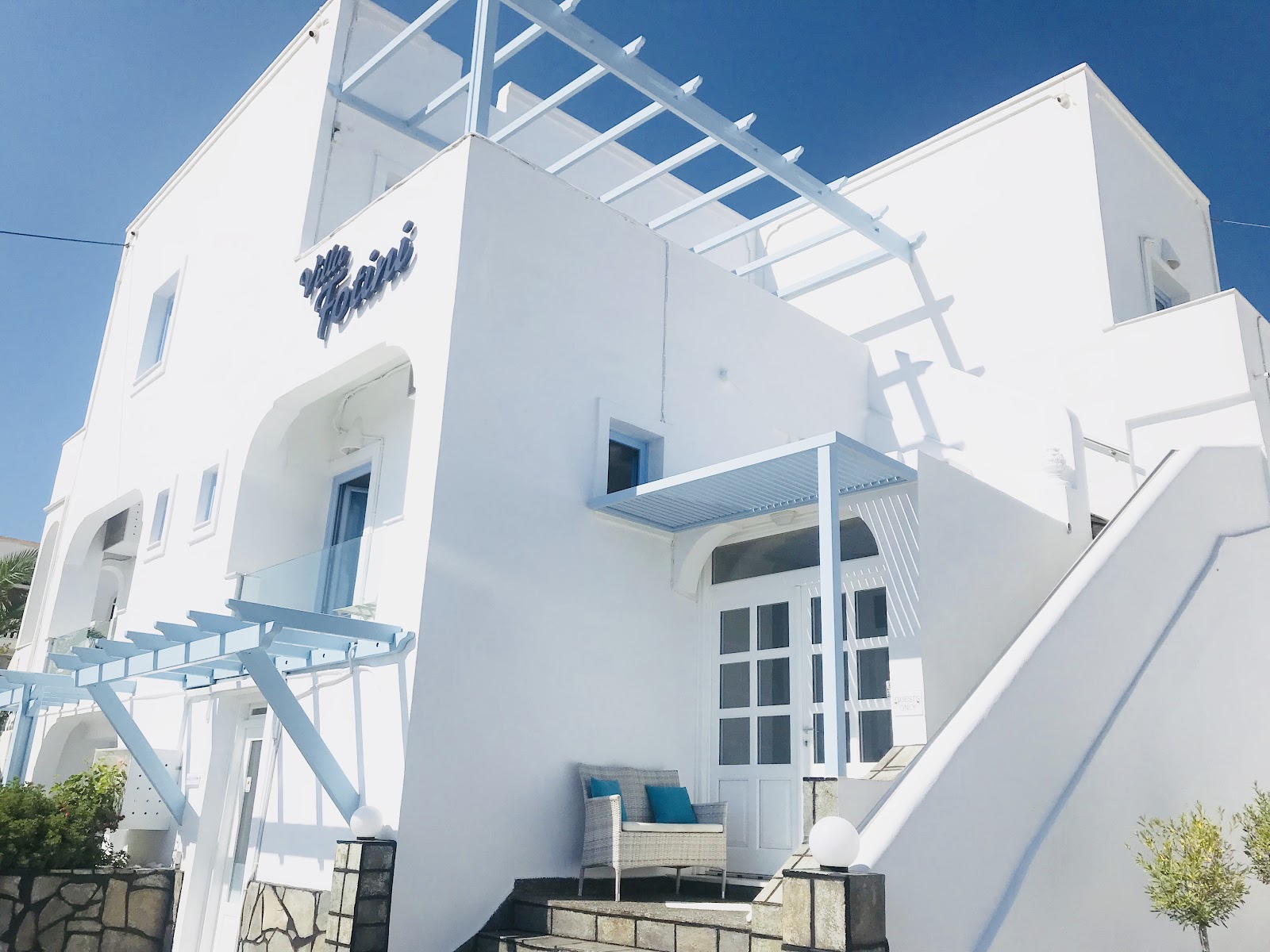 Margarita Hotel & Suites