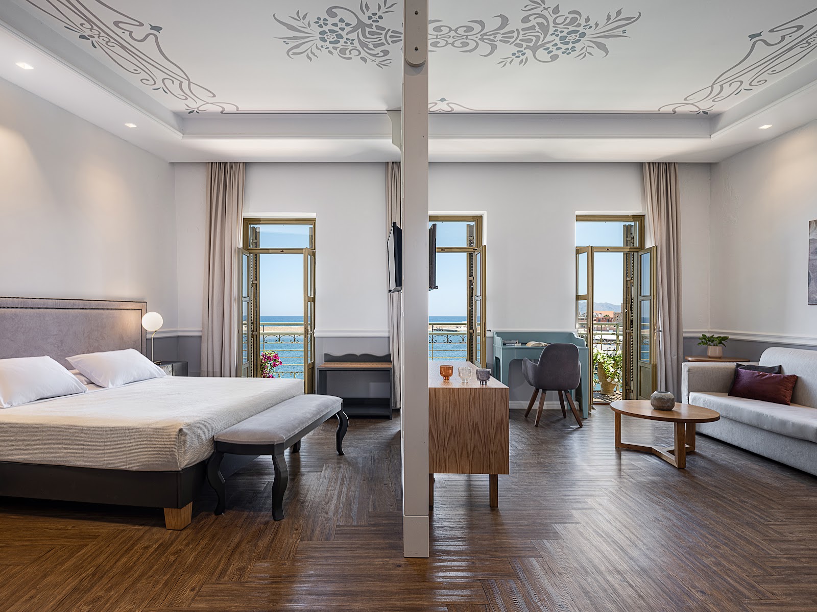 Mosaic Venetian Harbour Suites