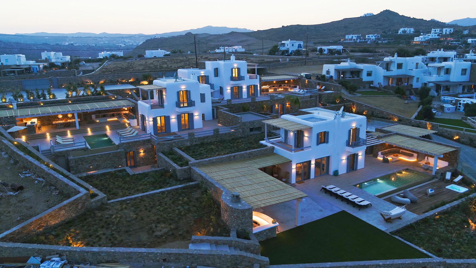 Myconian Theros Luxury Suites