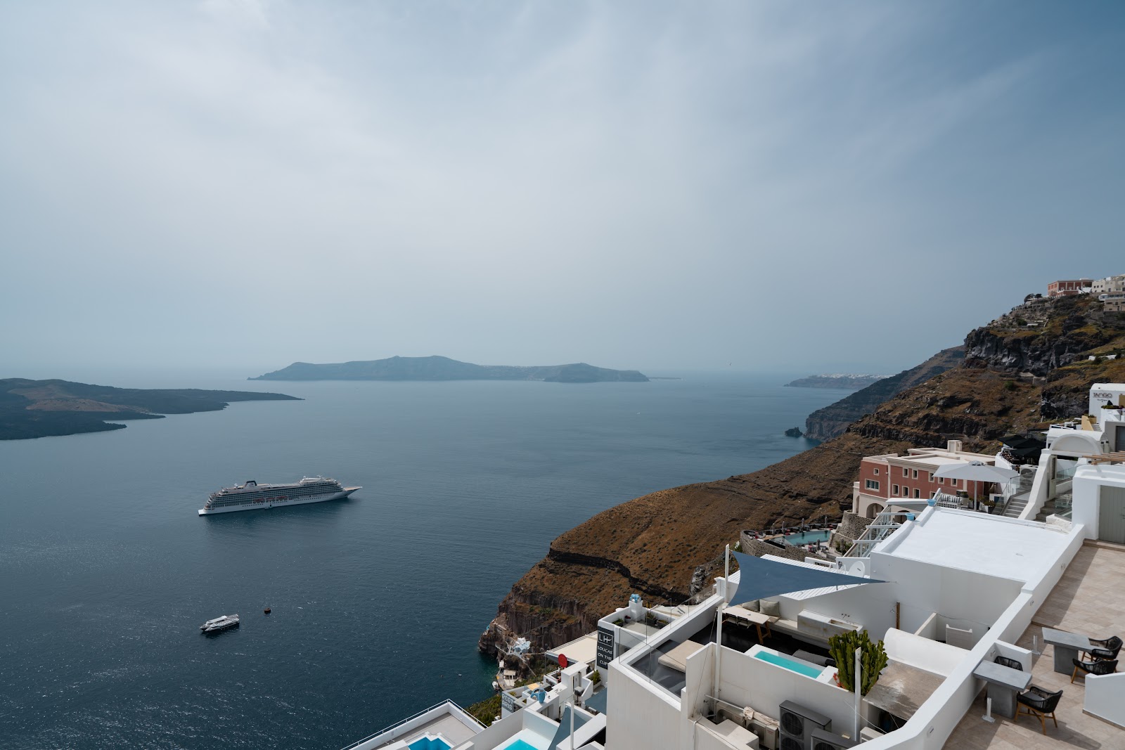 Nefeles Luxury Suites