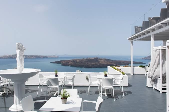 Nefeles Luxury Suites