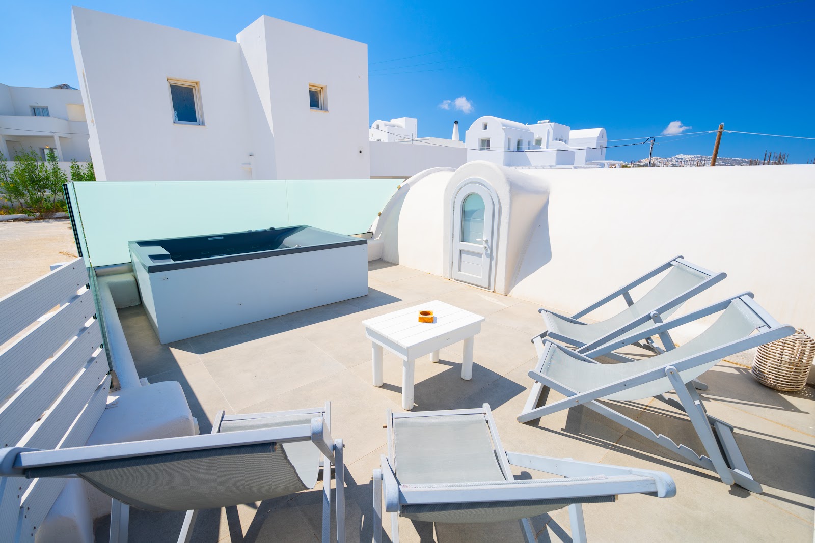 OIA UNIQUE HOMES BY K&k