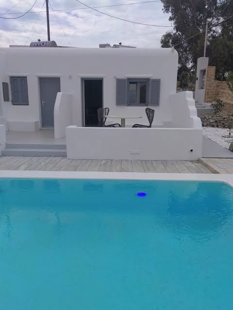 Oliving Mykonos Luxury Suites