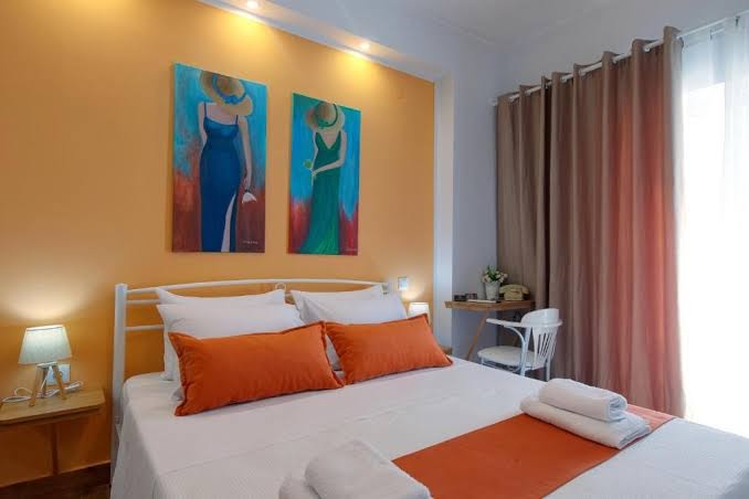 Pink Flamingo Apartment