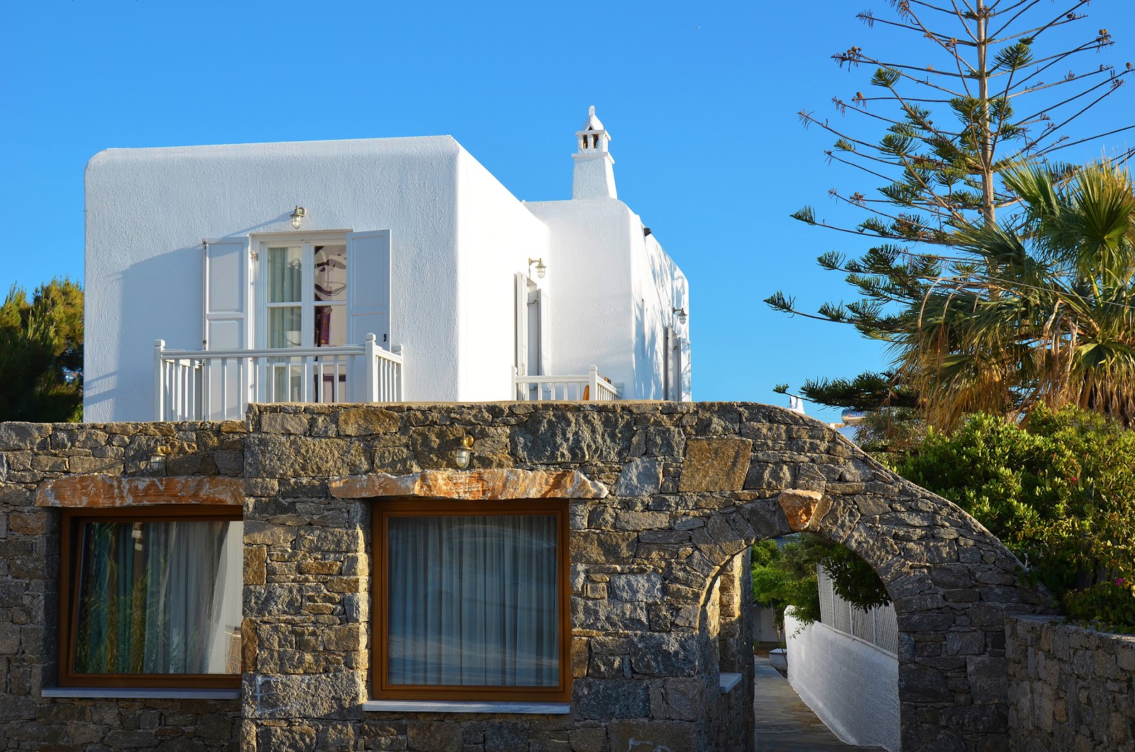 Poseidon Hotel Suites