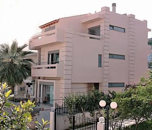 Renia Hotel Apartments