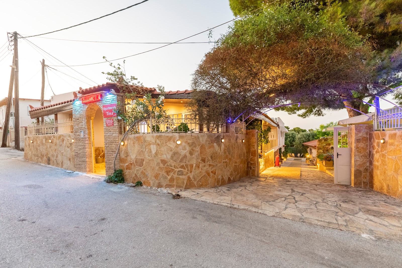 Roula's Apartment Athens Airport