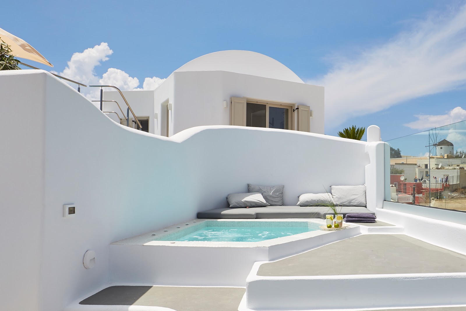 Santorini Traditional Suites