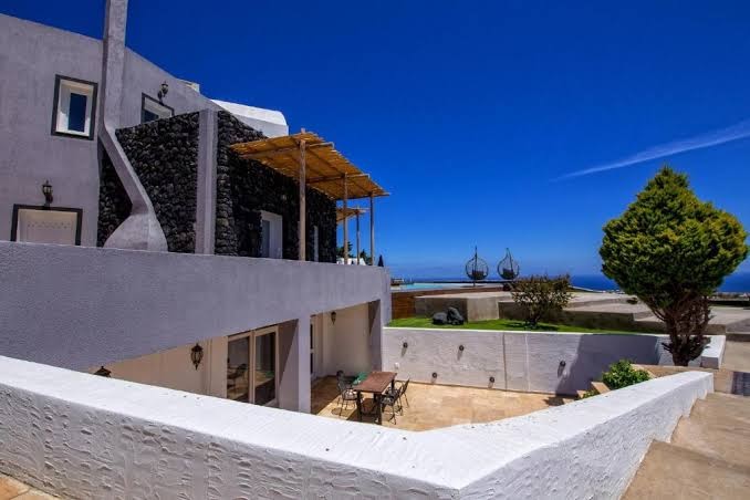 SANTORINI VILLATZIO SUITES MESARIA