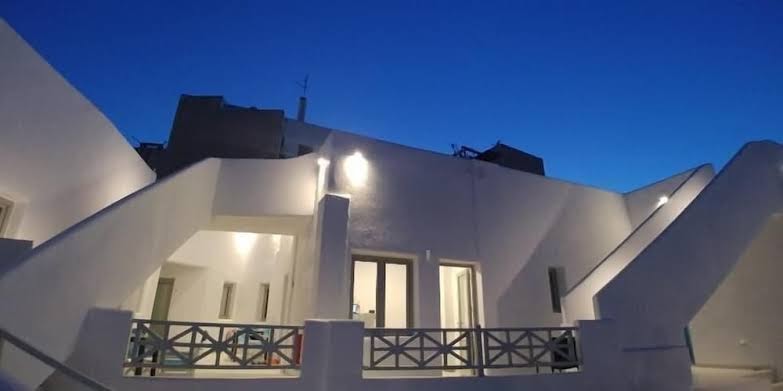 Santorinn Suites Fira