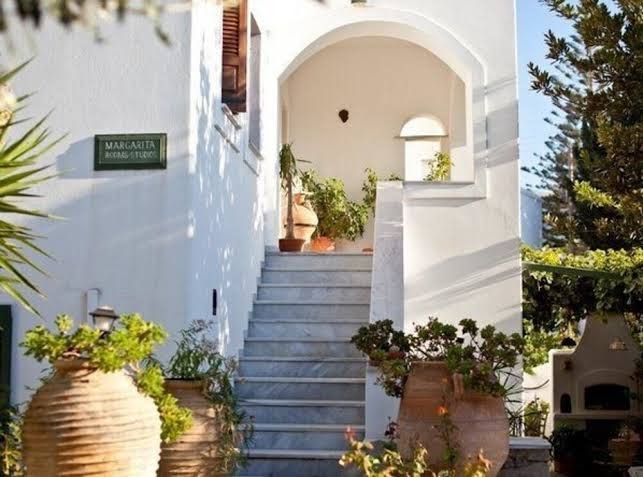 Siroco's Rooms and Studios