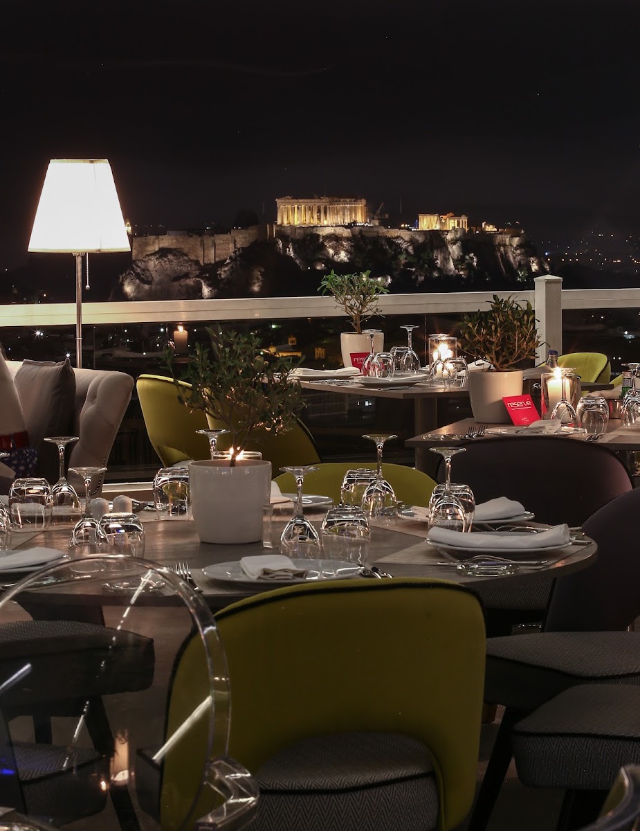 St George Lycabettus Lifestyle Hotel