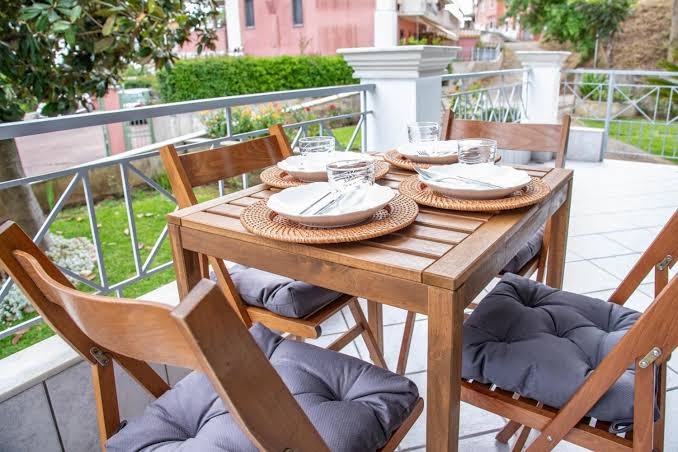 The Red Bougainvillea