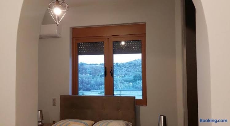 Thelfi Luxury studio in Attica - sea view