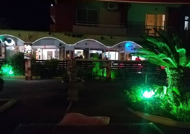 Themis Villa | swimming pool & Jacuzzi