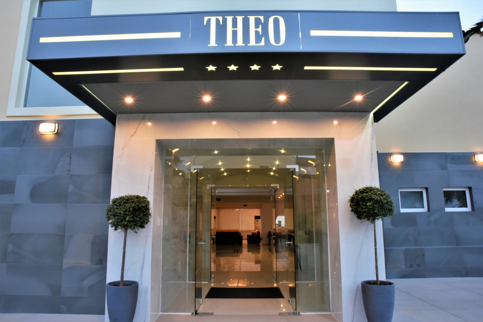 Tree of Life Art Hotel