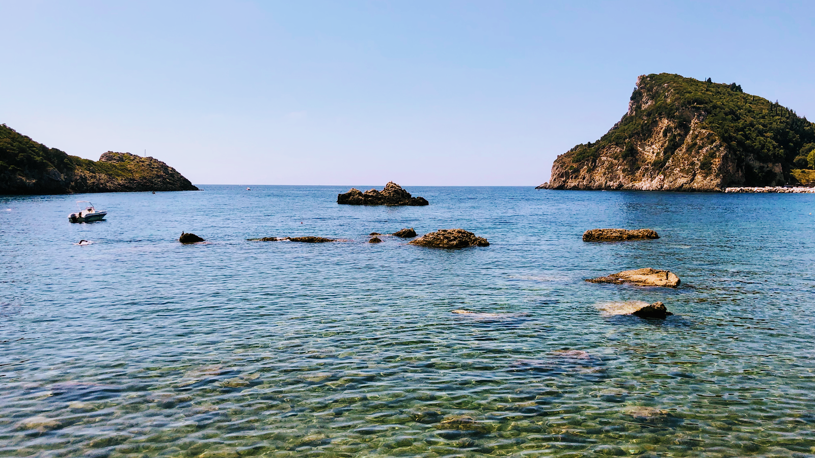 Villa Anthoussa-apartments in Palaiokastritsa, Corfu