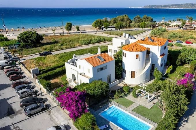 White&Blue luxury Suites