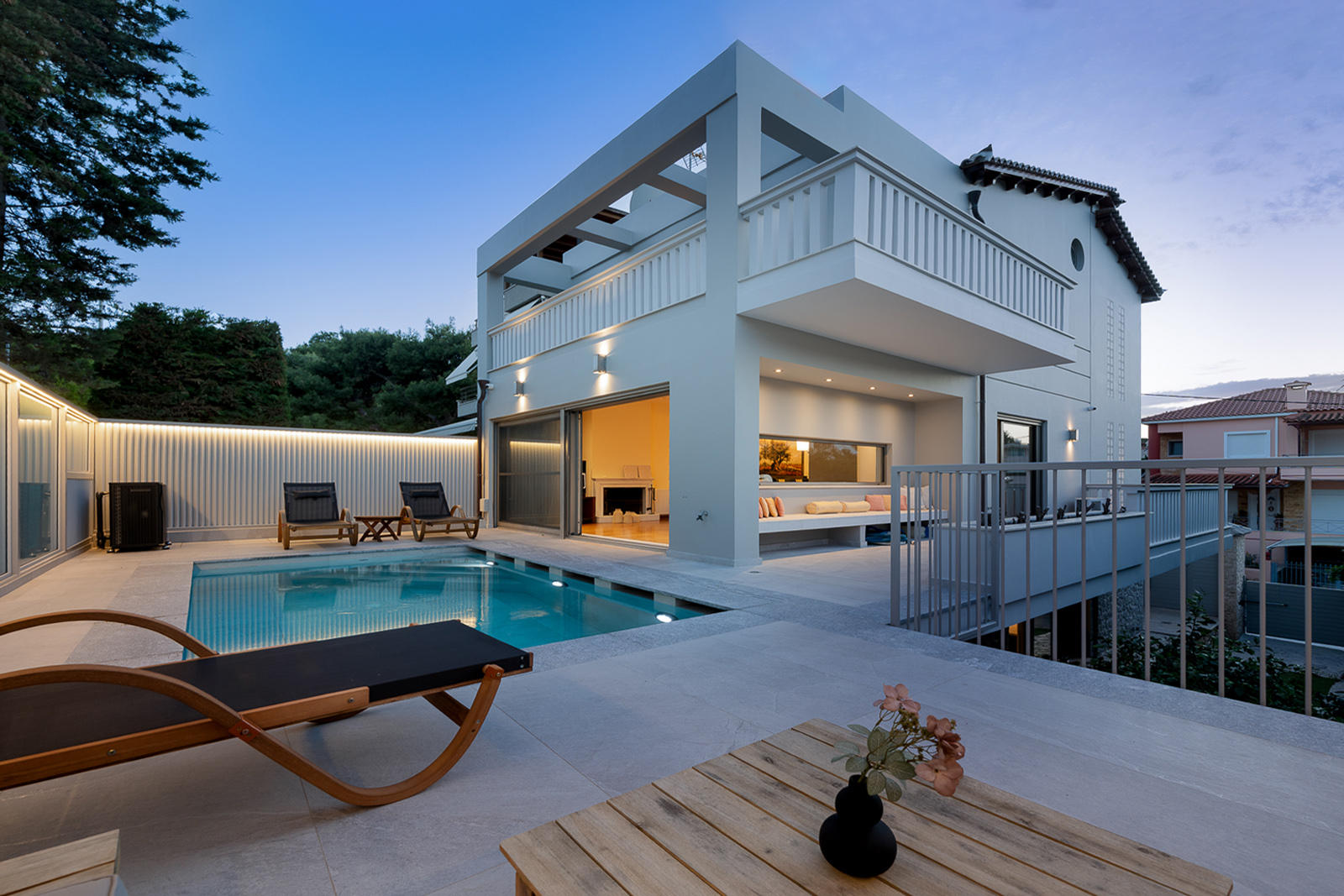 White Cliff Luxury Suites