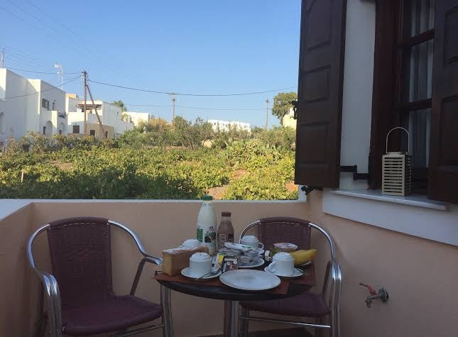 White Element - Suites - Santorini