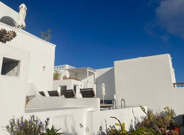 White Lily Santorini - Adults Only 16+
